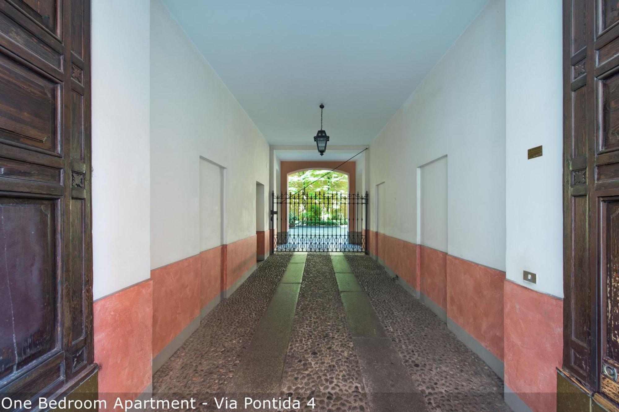 Brera Apartments In Porta Volta Мілан Номер фото