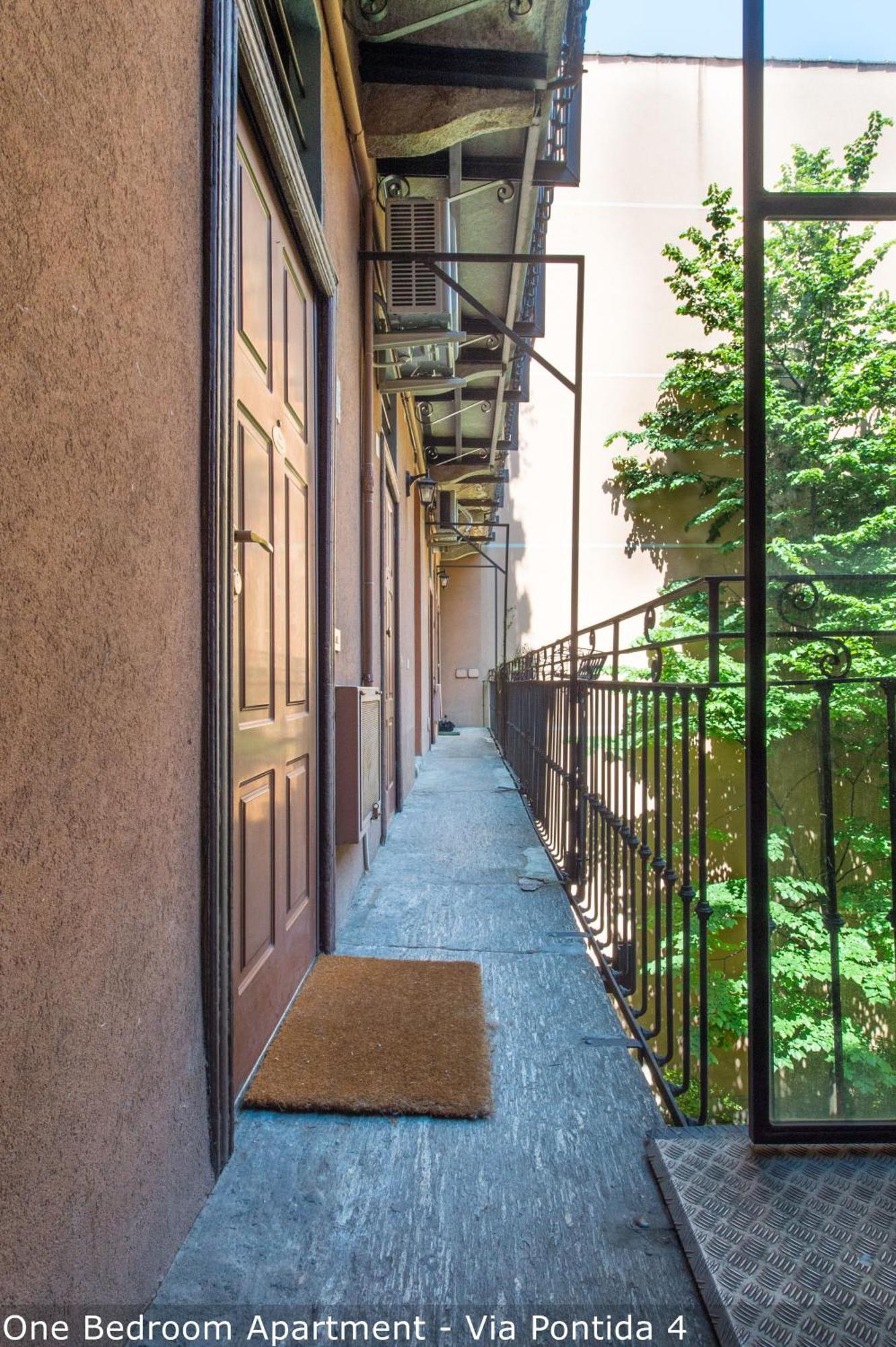 Brera Apartments In Porta Volta Мілан Номер фото